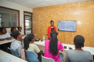 Lire la suite à propos de l’article Goma : The Sisterhood Table forme des entrepreneures Écologiques et Résilientes